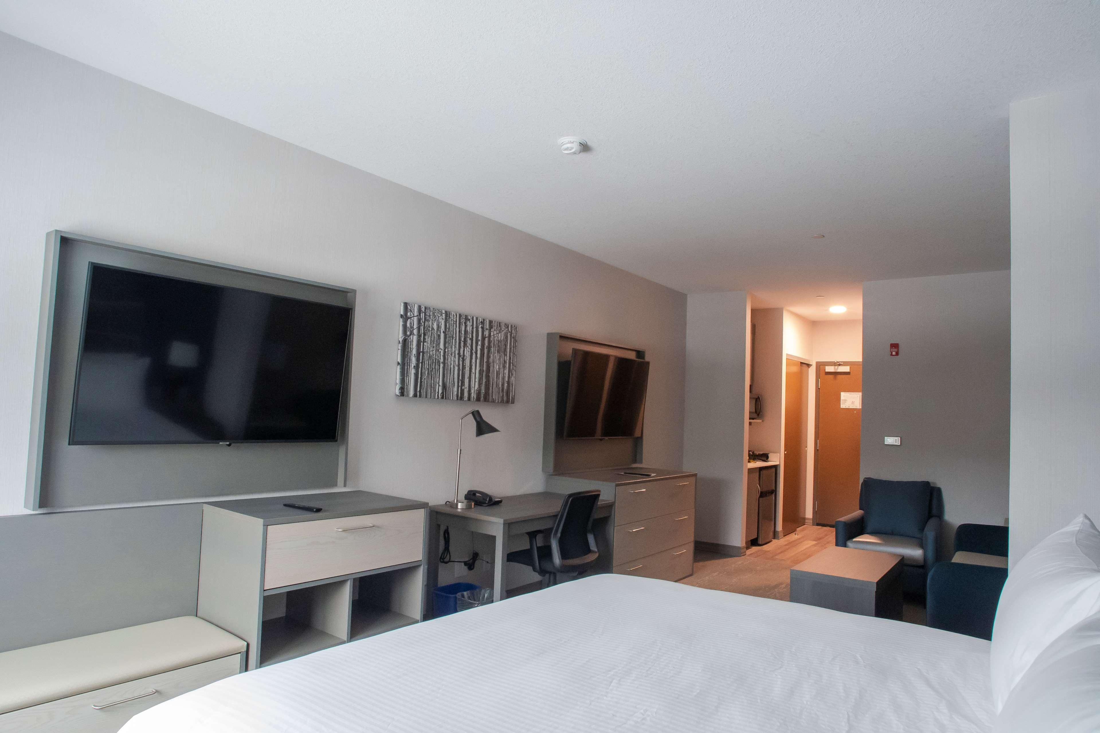 אונטריו Best Western Inn & Suites מראה חיצוני תמונה