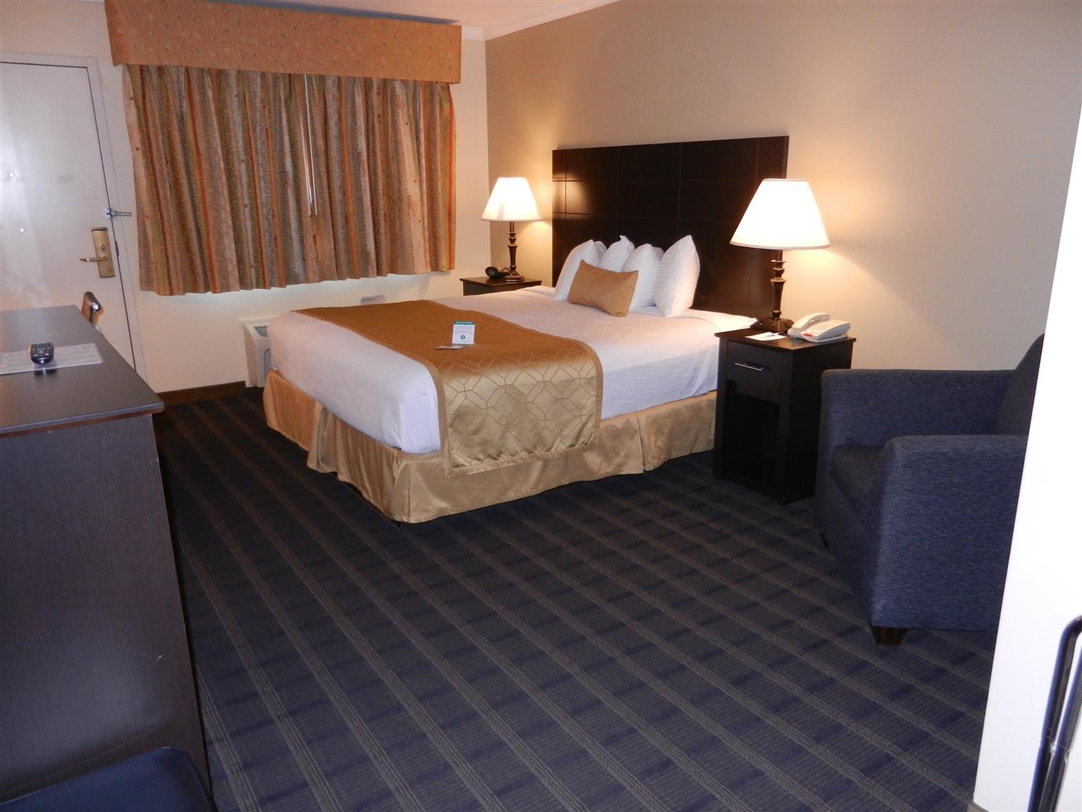 אונטריו Best Western Inn & Suites מראה חיצוני תמונה